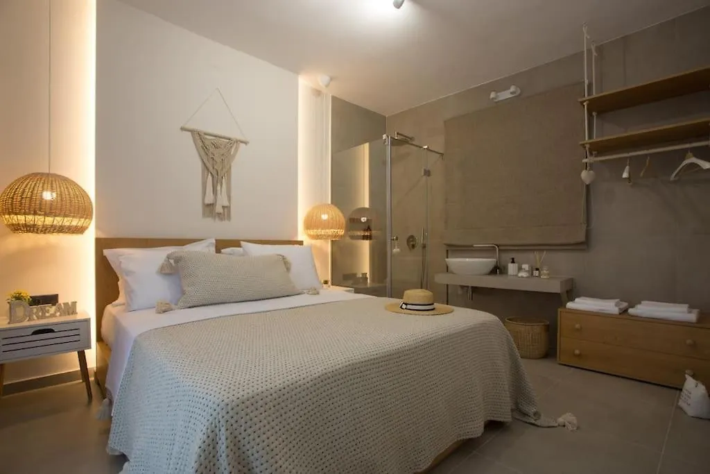 Cozzzy. Exclusive Apartment. 塞萨洛尼基