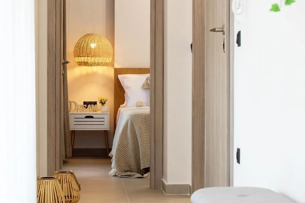 Apartment Cozzzy. Exclusive Apartment. Thessaloniki